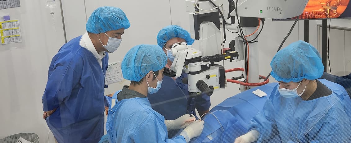 의사에게 가르치는 완벽한 기준 그대로 직접 집도